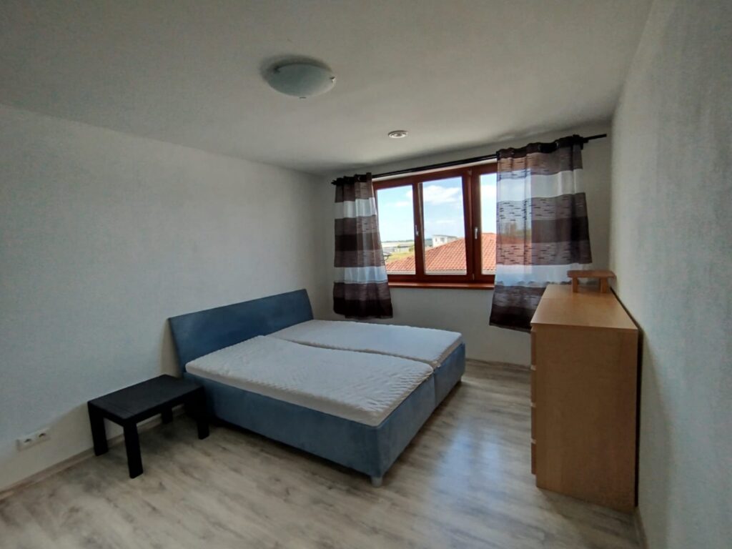 Na predaj 5-izbový nízkoenergetický rodinný dom, so 700m2 pozemkom, Hviezdoslavov. – fotografia 13