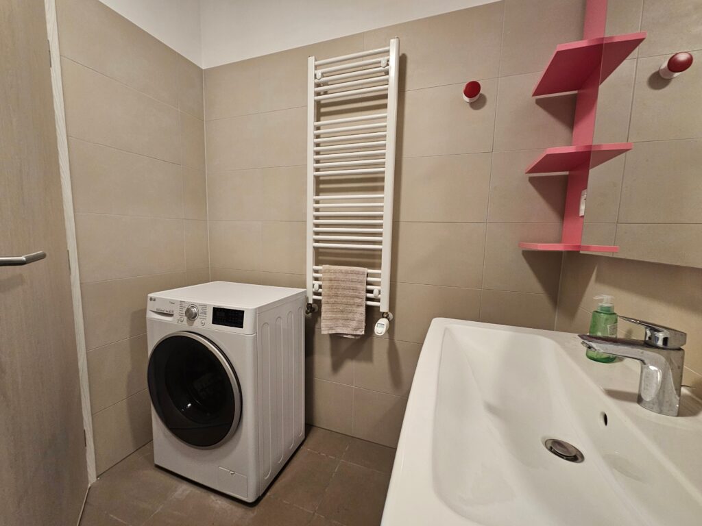 Na predaj 4-izbový byt s lodžiou a 2 parkovacími miestami BORY Prvé Domy. – fotografia 14