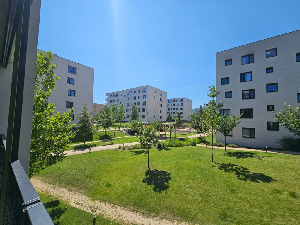 Na predaj 4-izbový byt s lodžiou a 2 parkovacími miestami BORY Prvé Domy. – fotografia 19